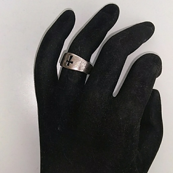 James Avery Sterling Silver Cross CutOut Ring - Picture 3 of 8
